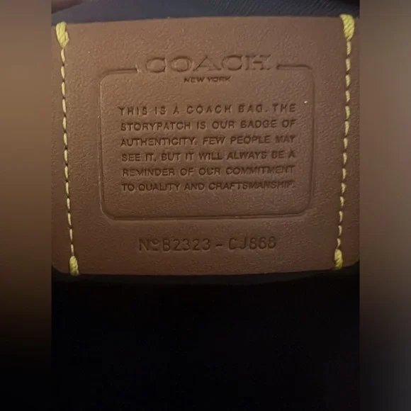 Coach Zip Around Large Pouch - Picture 8 of 8